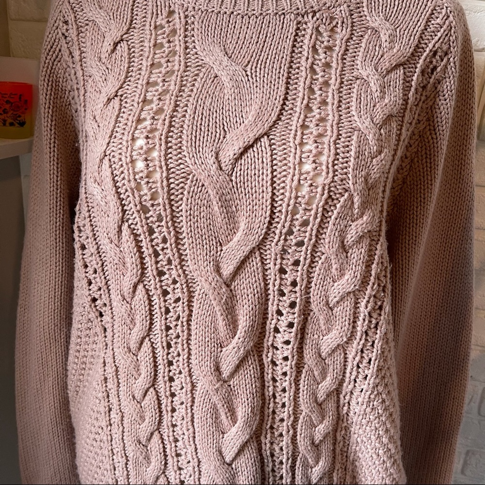 H&M Sweater - Picture 4 of 8